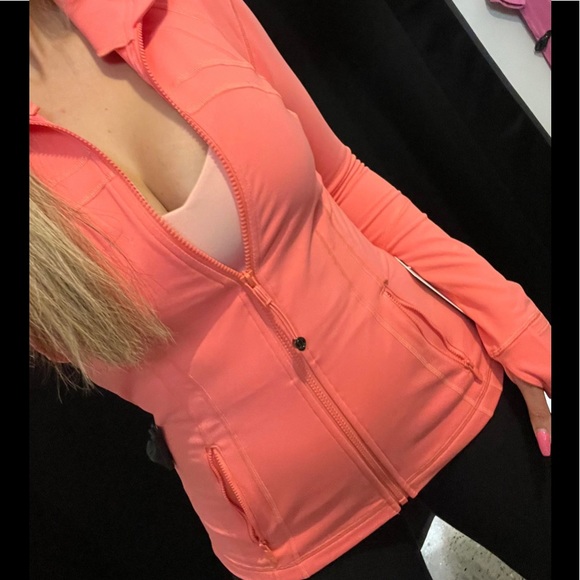 ❤️LULULEMON DEFINE JACKET*LUON-RASPBERRY CREAM-10/12❤️ - Picture 4 of 12